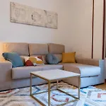 Amplio Avenida Alfonso Viii Διαμέρισμα