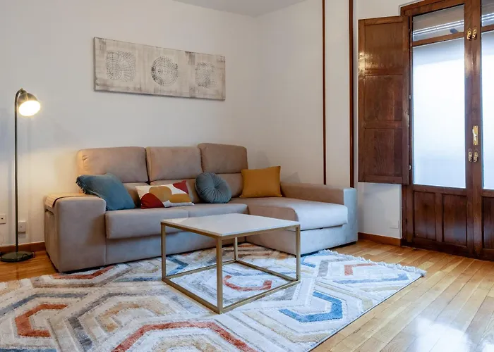 Amplio Avenida Alfonso Viii * Plasencia