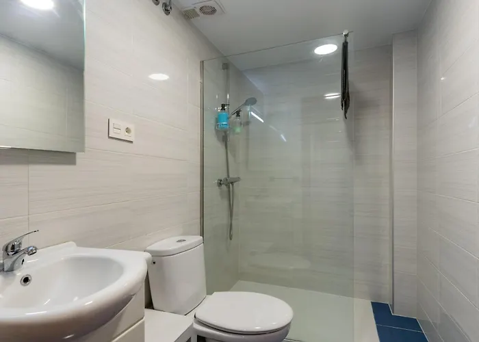 Amplio Avenida Alfonso Viii Plasencia