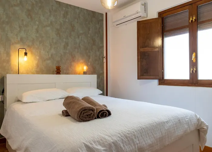 Amplio Avenida Alfonso Viii * Plasencia